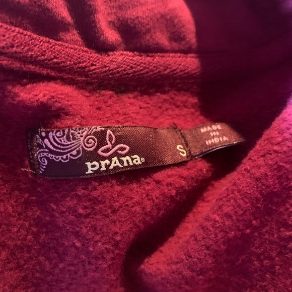 Prana Women’s Stylish Burgundy Coat Size Small - Picture 10 of 11